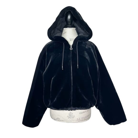 Moose Knuckles | Women | Quilted Eaton Bunny Black Reversible Faux Fur Coat | XS - Picture 2 of 16